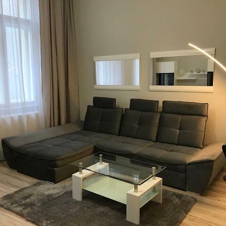 Apartament Bervia Apartman Szombathely Zewnętrze zdjęcie